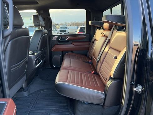 Used 2024 GMC Sierra 2500 Denali Ultimate image 37