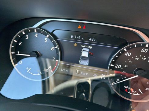 Used 2025 Nissan Frontier SV image 12