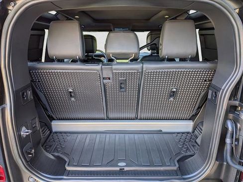 Certified 2023 Land Rover Defender 90 X-Dynamic SE image 6