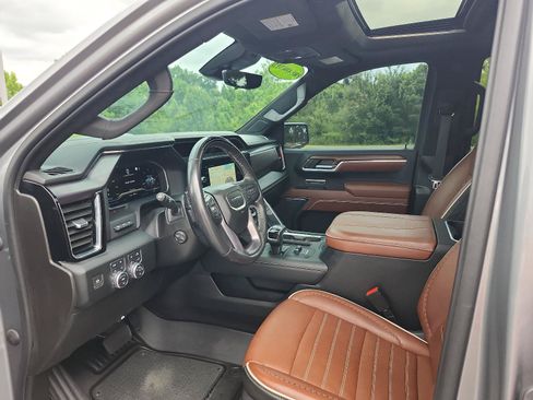 Used 2023 GMC Sierra 1500 Denali Ultimate AWD/4WD image 16
