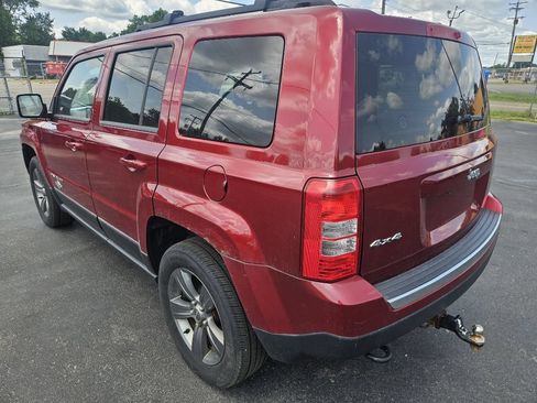 Used 2013 Jeep Patriot Latitude w/ Freedom Edition Pkg AWD/4WD image 7