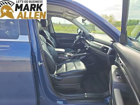 Used 2025 Kia Telluride S image 27