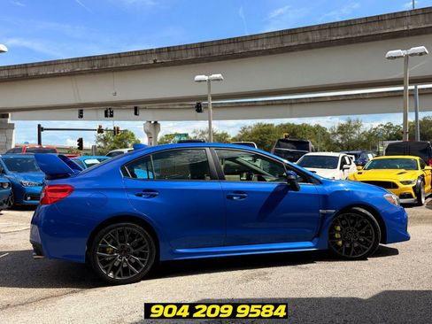 Used 2018 Subaru WRX STI AWD/4WD image 9