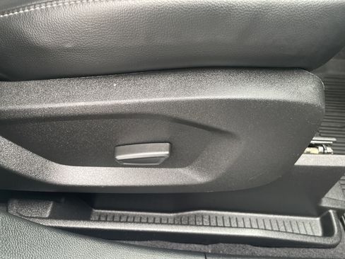 Used 2024 Ford Edge SEL w/ Convenience Package image 24