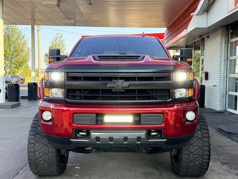 Used 2019 Chevrolet Silverado 3500 High Country w/ Duramax Plus Package AWD/4WD image 7