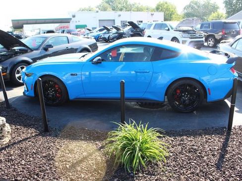 Used 2024 Ford Mustang GT Premium w/ GT Performance Package RWD image 15