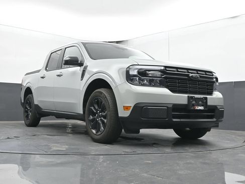 Used 2023 Ford Maverick Lariat w/ Lariat Luxury Package AWD/4WD image 44