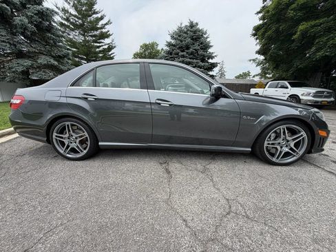 Used 2011 Mercedes-Benz E 63 AMG Sedan image 2