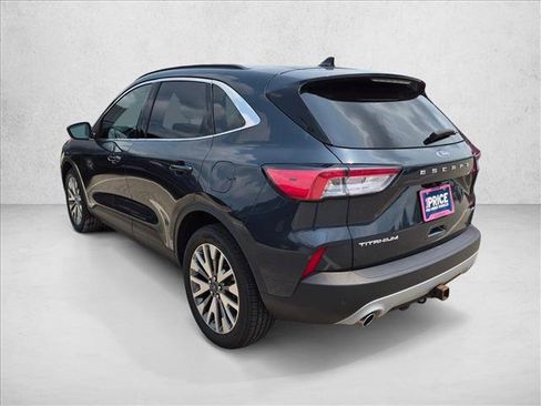Used 2022 Ford Escape Titanium w/ Class II Trailer Tow Package AWD/4WD image 6