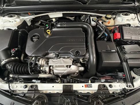 Used 2022 Chevrolet Malibu LT FWD image 22