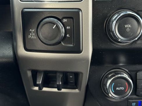 Used 2022 Ford F250 Lariat w/ Tremor Off-Road Package image 18