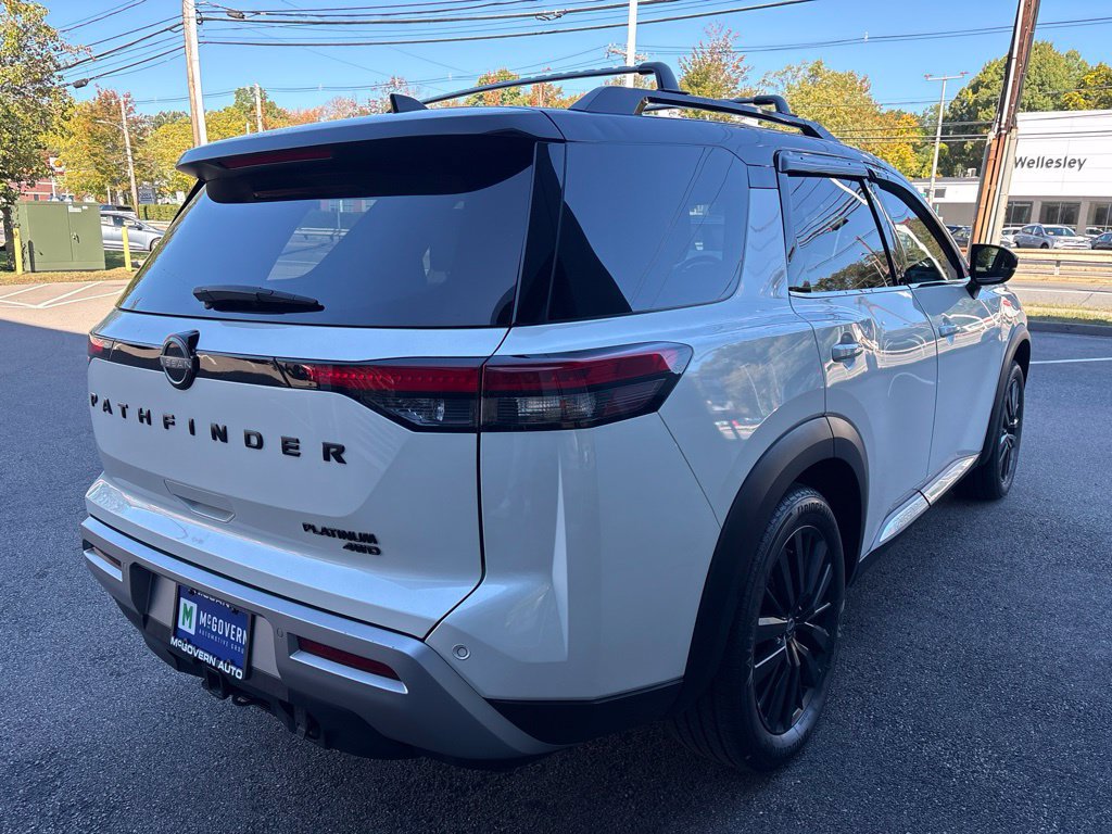 Certified 2023 Nissan Pathfinder Platinum w/ Cargo Package AWD/4WD image 6