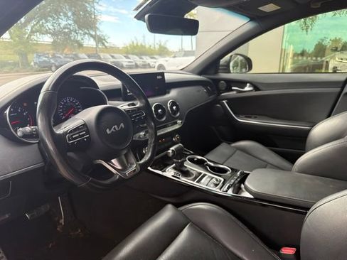 Used 2022 Kia Stinger GT-Line w/ Sun & Sound Package RWD image 6