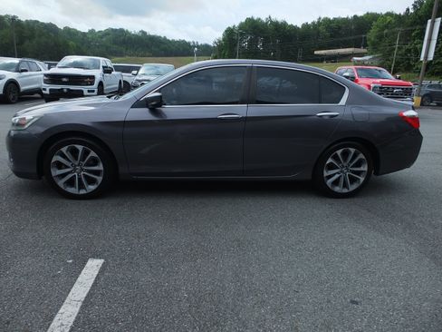 Used 2015 Honda Accord Sport image 6
