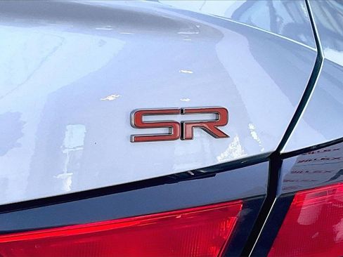 Used 2024 Nissan Altima 2.5 SR image 8