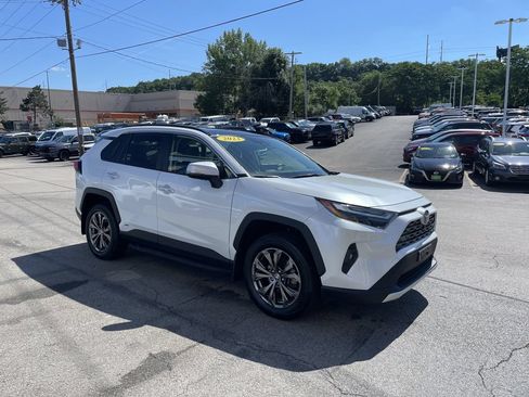 Used 2023 Toyota RAV4 Limited AWD/4WD image 6