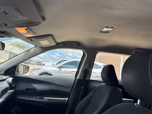 Used 2021 Nissan Kicks S FWD image 8