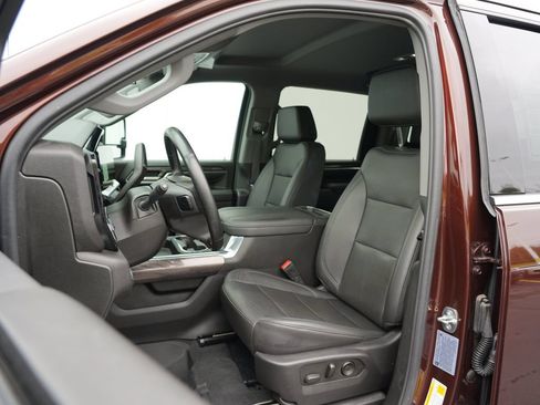 Certified 2024 Chevrolet Silverado 2500 LTZ w/ LTZ Convenience Package AWD/4WD image 12