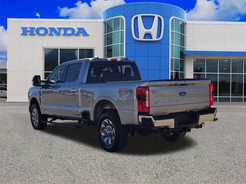 Used 2024 Ford F350 Lariat w/ Lariat Ultimate Package image 5