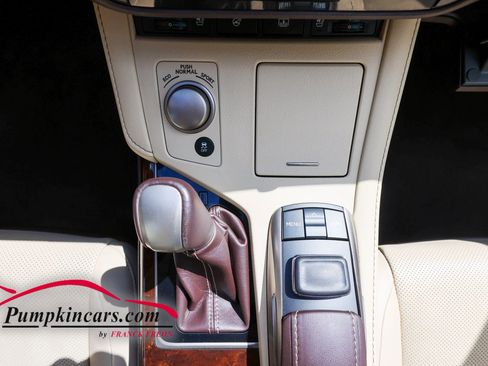 Used 2016 Lexus ES 350 w/ Luxury Package w/Wood Trim FWD image 40