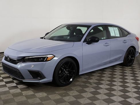 Used 2022 Honda Civic Sport image 5