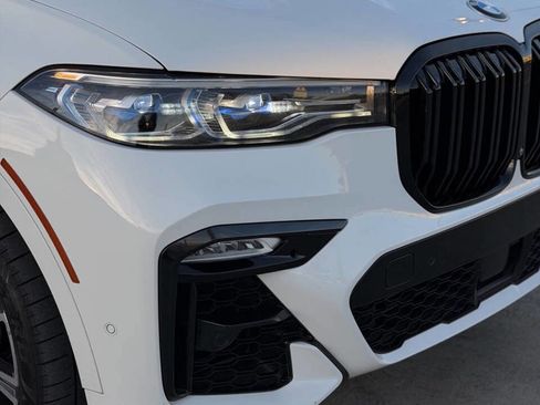 Used 2019 BMW X7 xDrive50i w/ M Sport Package image 9