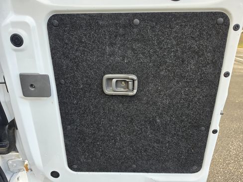 Used 2017 Nissan NV200 SV w/ Back Door Glass Package FWD image 9