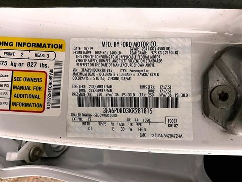 Used 2019 Ford Fusion SE FWD image 32