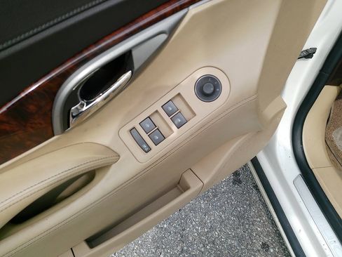 Used 2012 Buick LaCrosse Convenience FWD image 10