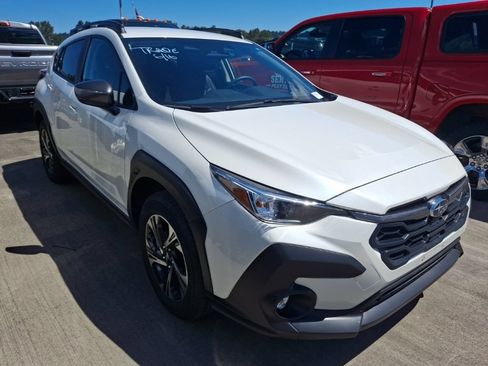 Used 2024 Subaru Crosstrek 2.0i Premium w/ Crosstrek Mirror Package AWD/4WD image 2