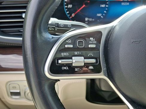 Used 2023 Mercedes-Benz GLS 450 4MATIC image 22
