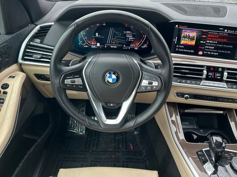 Used 2022 BMW X5 sDrive40i w/ Climate Comfort Package image 13