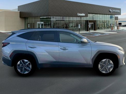 New 2026 Hyundai Tucson SEL image 9