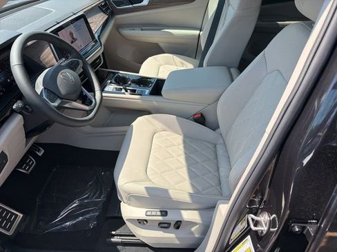 New 2026 Volkswagen Atlas SEL Premium R-Line AWD/4WD image 5