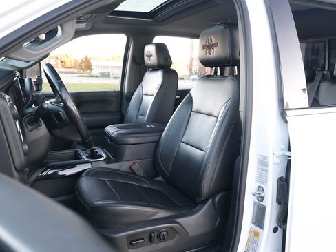 Used 2020 Chevrolet Silverado 2500 LTZ w/ LTZ Premium Package image 16