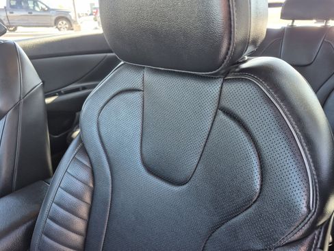 Certified 2025 Hyundai Elantra Limited image 29