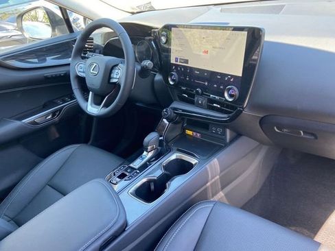 Certified 2025 Lexus NX 350 AWD w/ Accessory Package (2T) image 28
