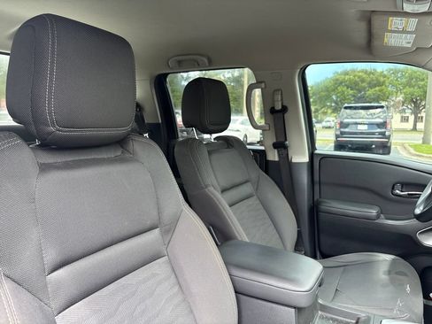 Used 2023 Nissan Frontier SV w/ Tow Package RWD image 24