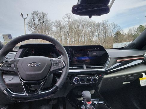 New 2026 Chevrolet Trax RS w/ Sunroof Package image 20
