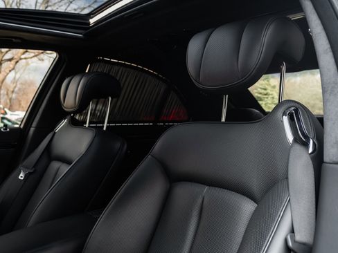 Used 2009 Maybach 57 S image 20