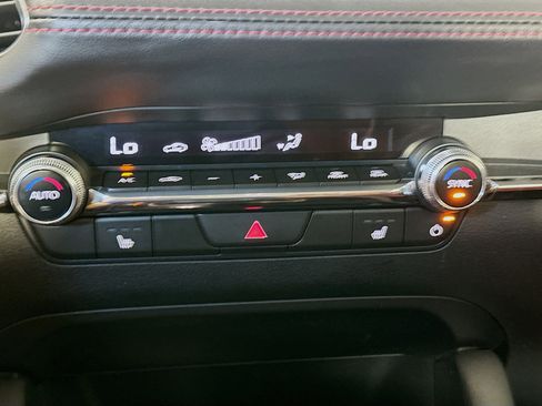 Used 2025 MAZDA MAZDA3 s image 24