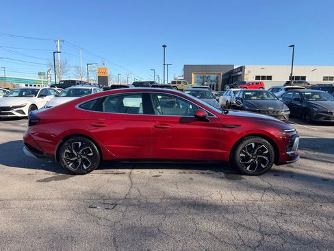 Certified 2024 Hyundai Sonata SEL FWD image 2