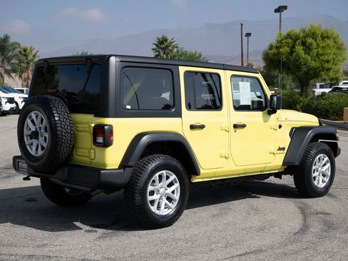 Used 2023 Jeep Wrangler Sport S image 4