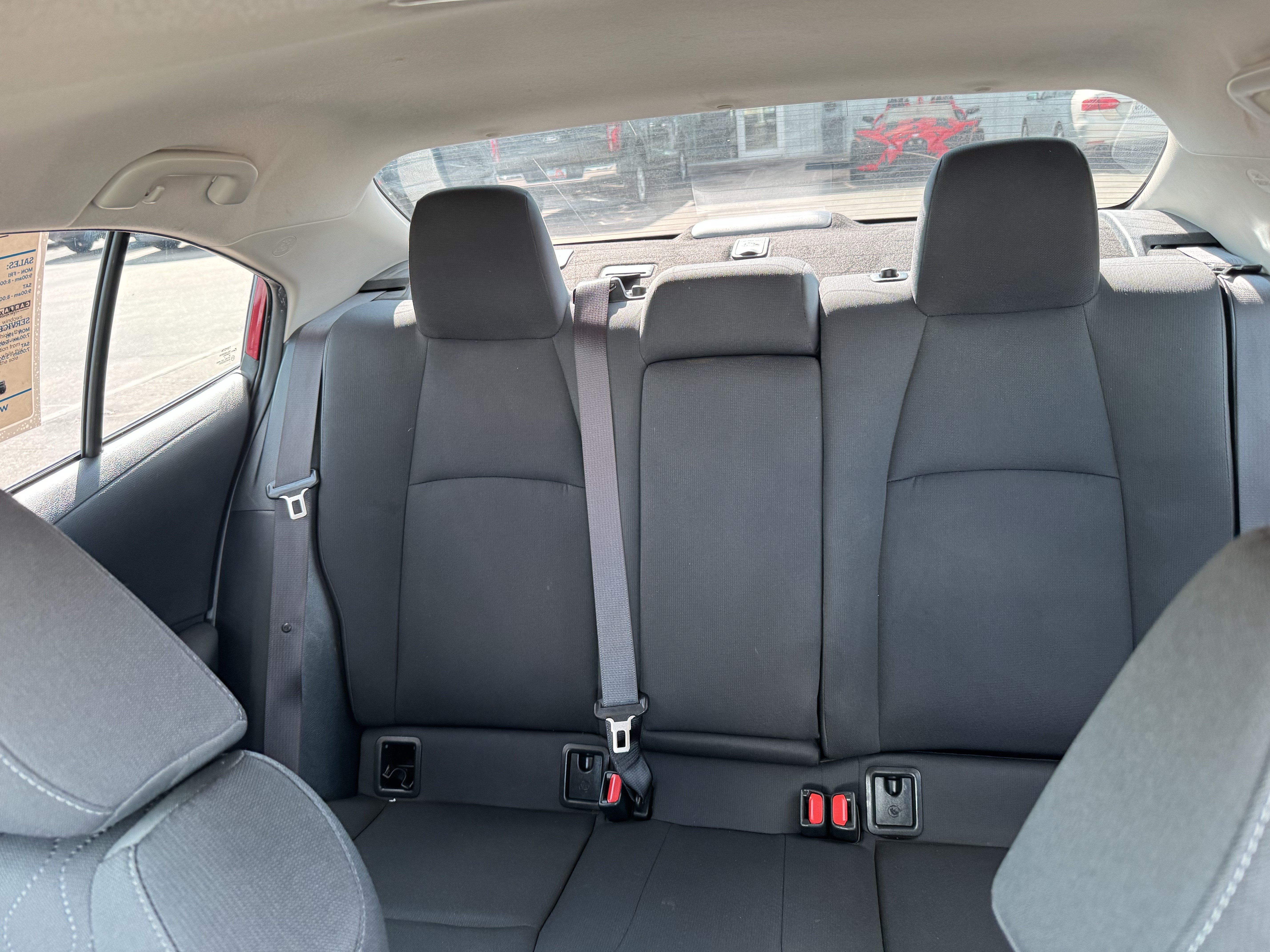 Used 2022 Toyota Corolla LE FWD image 19