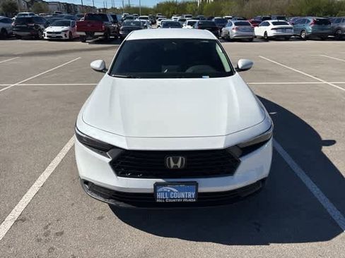 Certified 2025 Honda Accord LX image 8