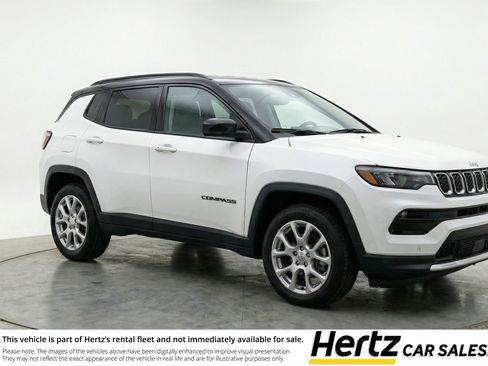 Used 2025 Jeep Compass Limited image 1