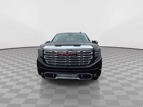 Used 2023 GMC Sierra 1500 Denali w/ Denali Reserve Package AWD/4WD image 3