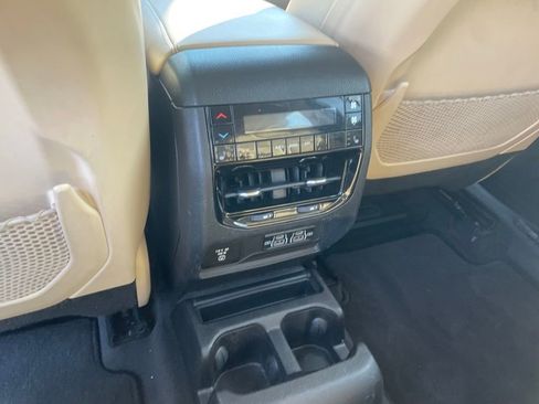 Used 2021 Jeep Grand Cherokee L Limited w/ Luxury Tech Group II AWD/4WD image 23