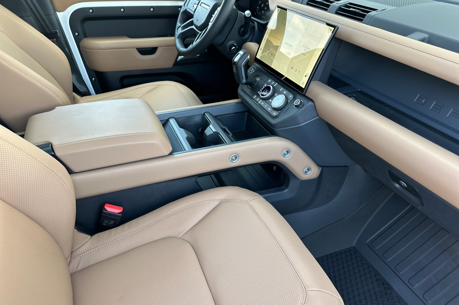 New 2026 Land Rover Defender 110 S AWD/4WD image 16