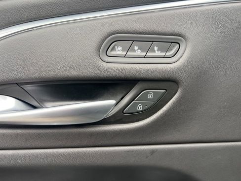 Used 2023 Cadillac Escalade ESV Sport image 34